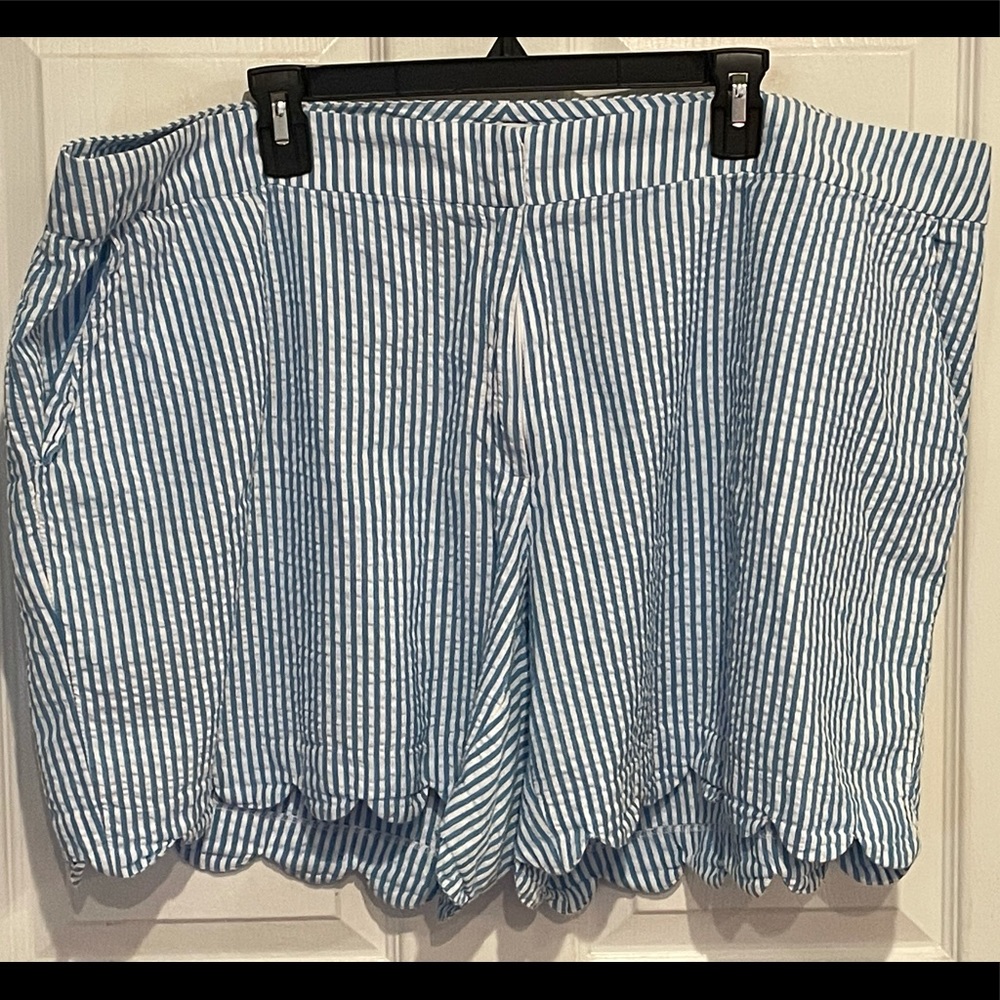 Striped Seersucker Crown and Ivy Shorts